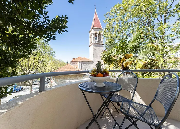 Luxury Escape In - Sea, Sun & Serenity Appartement Split